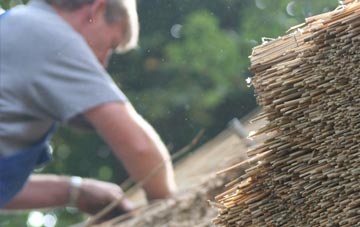 professional Garth Owen thatchers